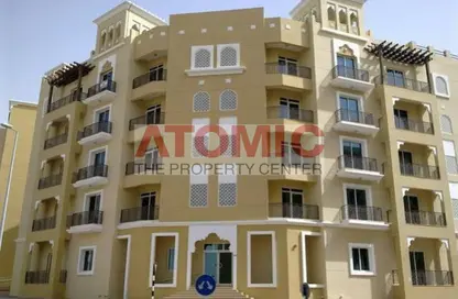 شقة - غرفة نوم - 2 حمامات للايجار في اي سي 1 اماراتي 09 - طراز إماراتي - المدينة العالمية - دبي