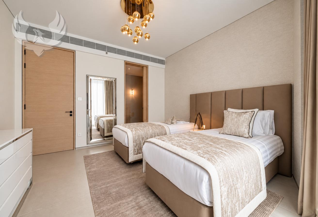 Best Views | Designer Interior | Premium Furnished photo 20