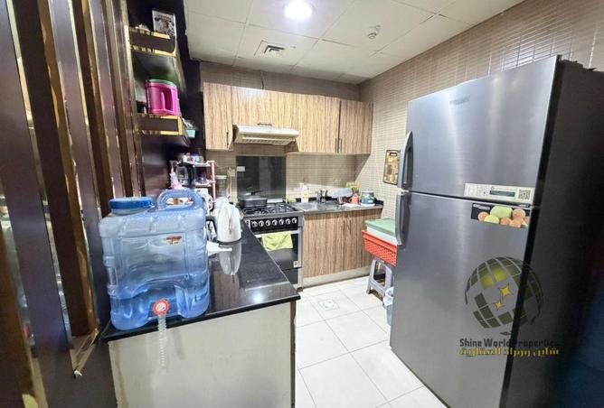 98274177 - Property Image 3