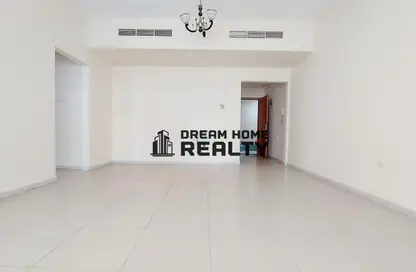 Apartment - 1 Bedroom - 2 Bathrooms for rent in New Al Taawun Road - Al Taawun - Sharjah