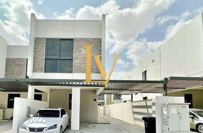 Townhouse - 3 Bedrooms - 5 Bathrooms for rent in Juniper - Damac Hills 2 - Dubai Townhouse - 3 Bedrooms - 5 Bathrooms for rent in Juniper - Damac Hills 2 - Dubai