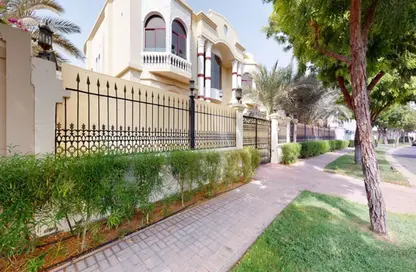 Villa - 7+ Bedrooms - 7+ Bathrooms for rent in Emirates Hills - Dubai