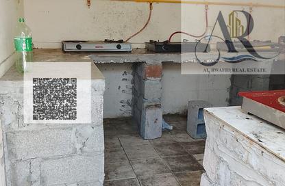 سكن عمال - استوديو - 7+ للايجار في المنطقة الصناعية رقم 4 - المنطقة الصناعية بالشارقة - الشارقة