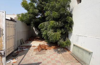 Apartment - 2 - 2 for rent in Al Faseel - Fujairah