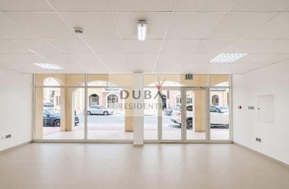 Shop - Studio - 1 Bathroom for rent in Russia Cluster - International City - Dubai