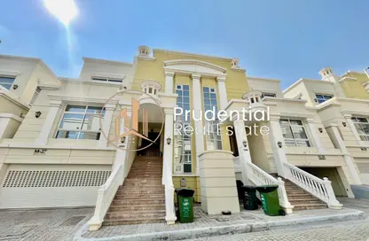 فيلا - 3 غرف نوم - 6 حمامات للايجار في قرية الفرسان - مدينة خليفة - أبوظبي