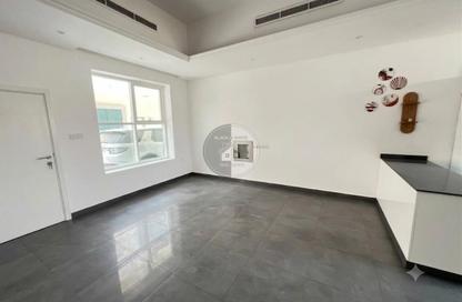 Villa - 3 Bedrooms - 4 Bathrooms for rent in Seih Al Uraibi - Ras Al Khaimah