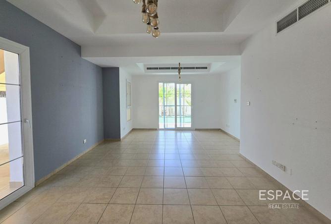 76961967 - Property Image 3