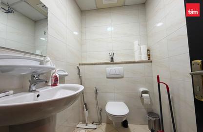 Apartment - 1 Bedroom - 2 Bathrooms for rent in Lake City Tower - JLT Cluster D - Jumeirah Lake Towers - Dubai