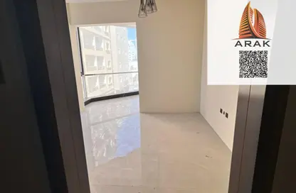 عمارة بالكامل - استوديو للبيع في الرميلة 2 - الرميلة - عجمان