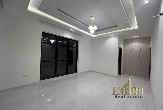 100387195 - Property Image 2