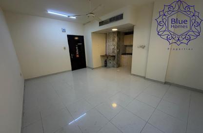 Apartment - Studio - 1 for rent in Suroor 511 - Muwaileh - Sharjah