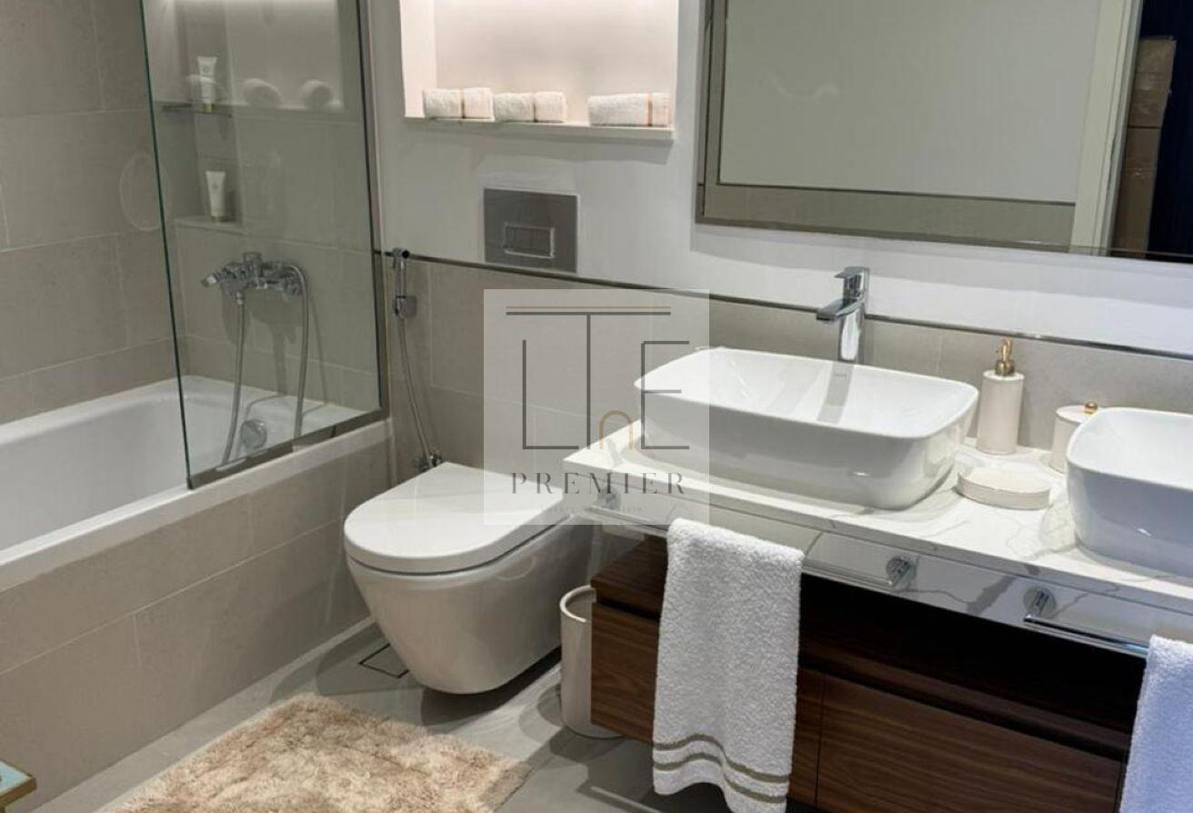 Spacious Furnished 2BR | Burj Al Arab Skyline View photo 8