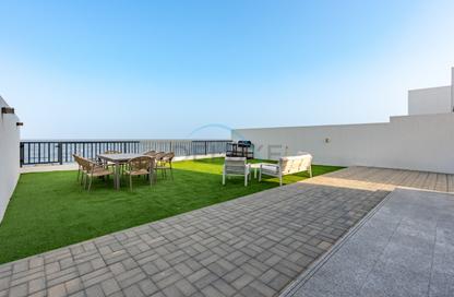 Villa - 4 - 6 for rent in Al Dana Villas - Sharm - Fujairah