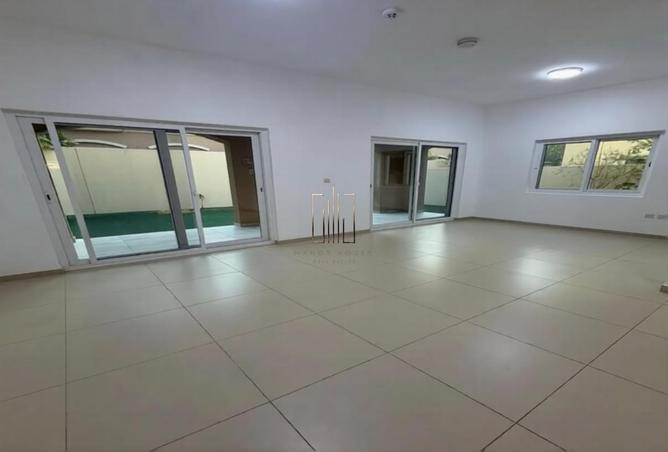 126573229 - Property Image 3