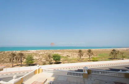 شقة - 2 غرف نوم - 3 حمامات للبيع في رويال بريز 3 - رويال بريز - قرية الحمرا - رأس الخيمة