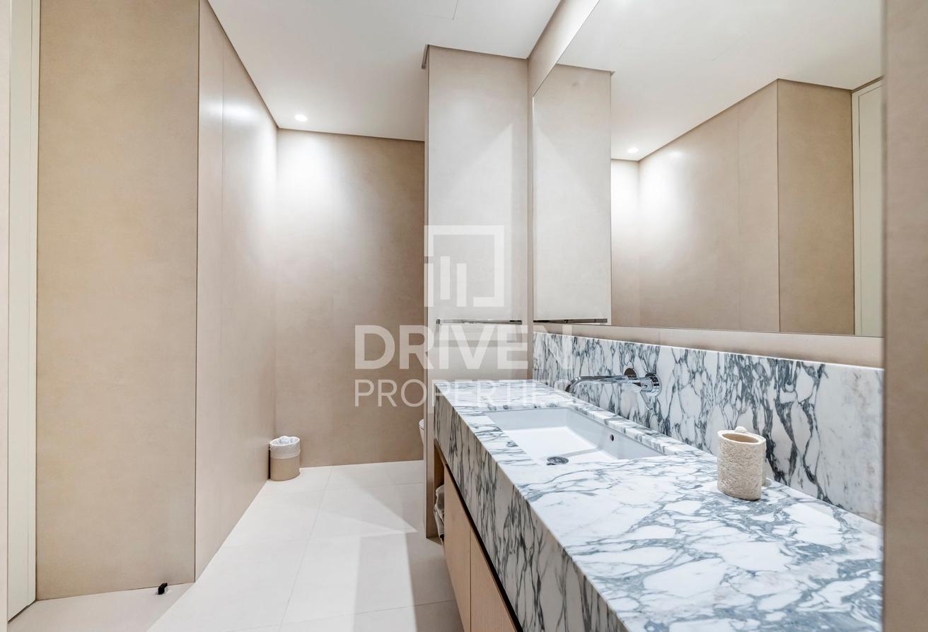 Low rise building | Furnished | Canal View photo 15