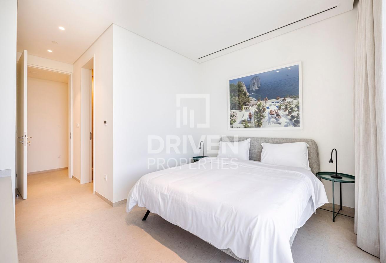 Low rise building | Furnished | Canal View photo 10
