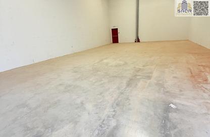 Warehouse - Studio for rent in Umm Dir - Umm Al Quwain