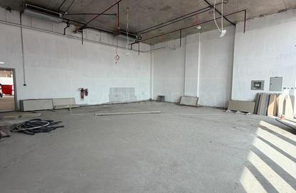 Shop - Studio for rent in Warehouse Phase 3 - Saih Shuaib 4 - Dubai Industrial City - Dubai
