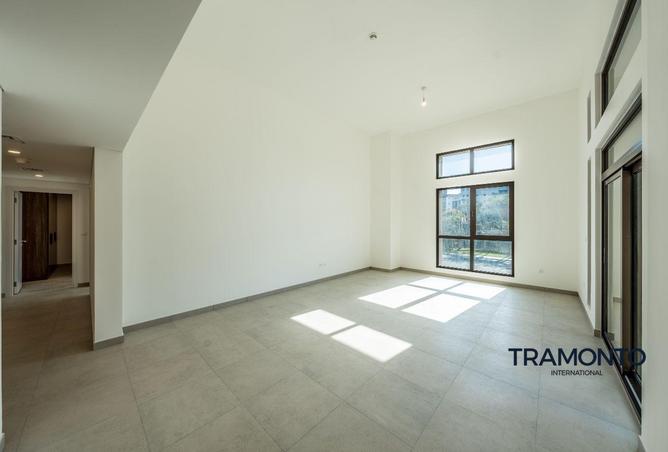 70708244 - صورة العقار 2