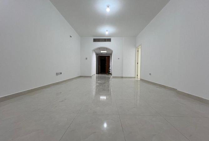 76165076 - Property Image 2