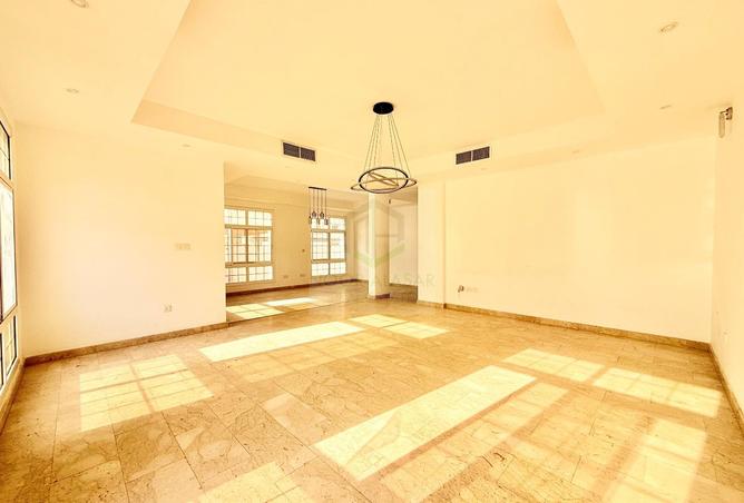 121973967 - Property Image 3