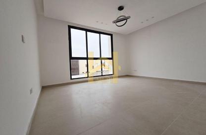 عمارة بالكامل - 7+ - 7+ للإيجار في أم الثعوب - أم القيوين