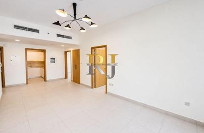 Apartment - 2 Bedrooms - 3 Bathrooms for rent in Al Nasr Central Building - Oud Metha - Bur Dubai - Dubai