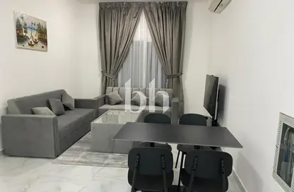 عمارة بالكامل - 8 غرف نوم - 8 حمامات للبيع في 3  الروضة - الروضة - عجمان