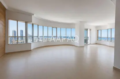 Apartment - 3 Bedrooms - 4 Bathrooms for rent in Al Majaz 3 - Al Majaz - Sharjah
