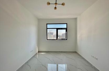 Apartment - 1 Bedroom - 2 Bathrooms for rent in Nad Al Hammar Gardens - Nadd Al Hammar - Dubai Apartment - 1 Bedroom - 2 Bathrooms for rent in Nad Al Hammar Gardens - Nadd Al Hammar - Dubai