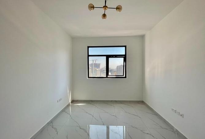 127496440 - Property Image 2