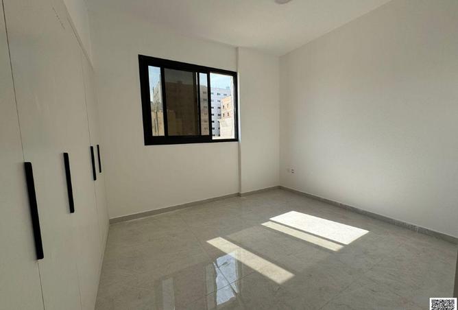 54011231 - Property Image 2