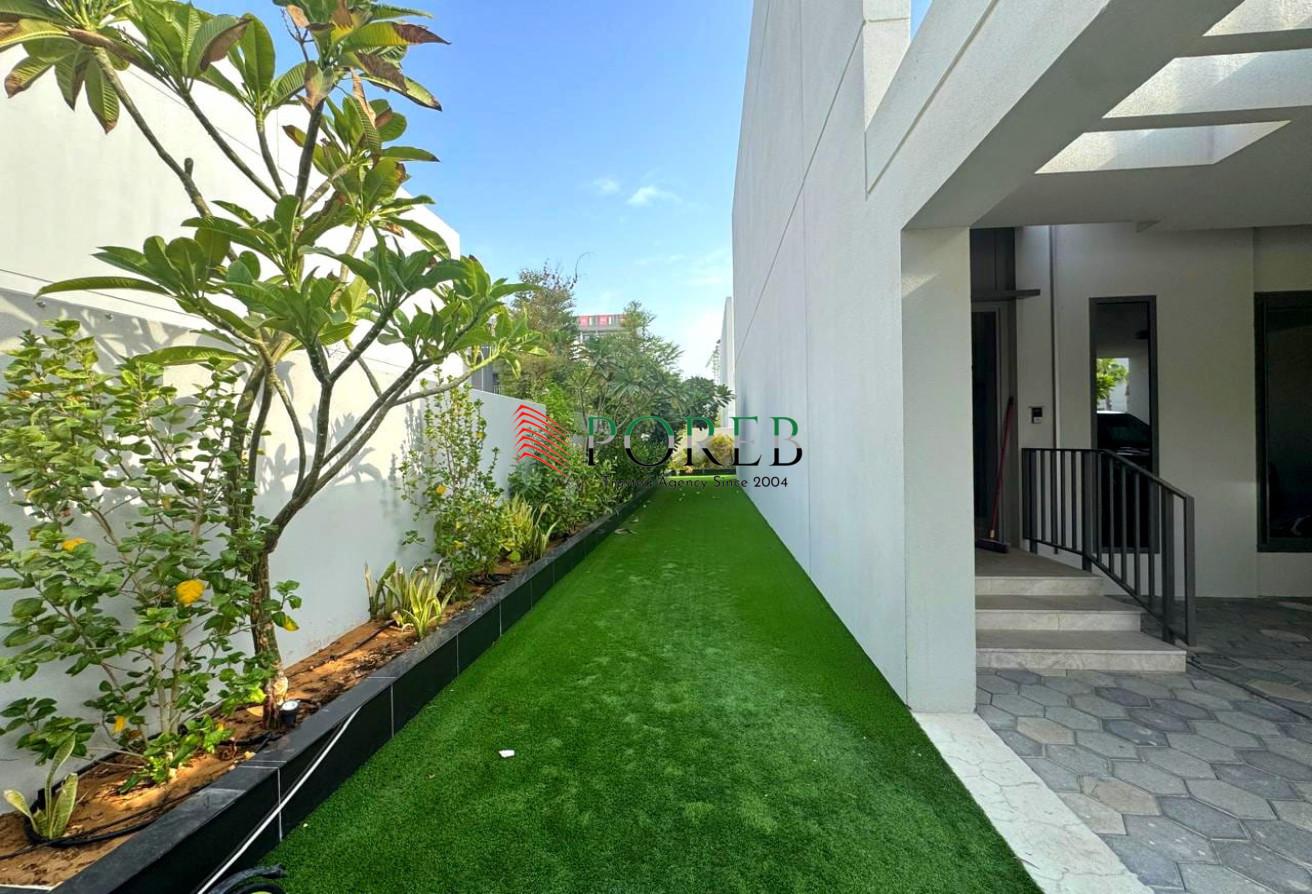 Corner Unit | Bigger Plot | 3 BR + M photo 13