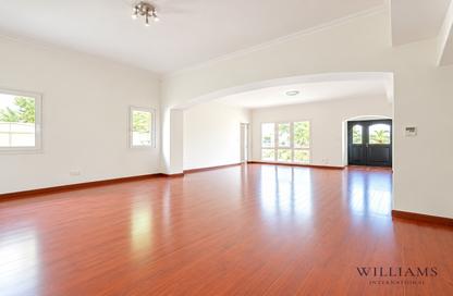 Villa - 4 - 5 for rent in Meadows 1 - Meadows - Dubai