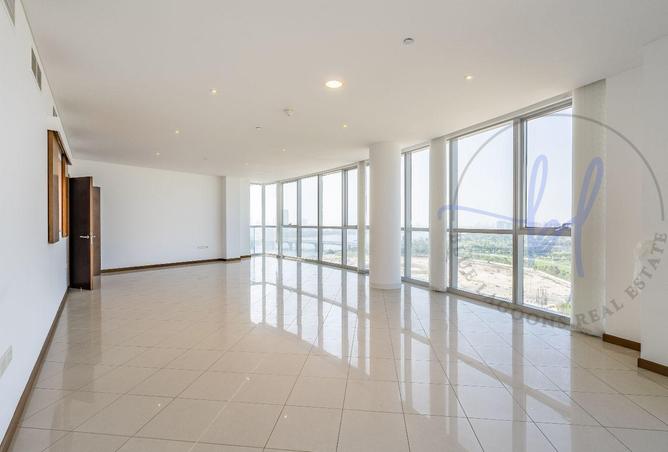 76961163 - Property Image 2