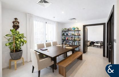 Apartment - 2 Bedrooms - 3 Bathrooms for sale in Zaafaran 3 - Zaafaran - Old Town - Downtown Dubai - Dubai