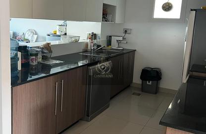Villa - 3 - 4 for sale in Manazel Al Reef 2 - Al Samha - Abu Dhabi