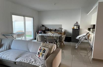 Villa - 3 - 4 for sale in Manazel Al Reef 2 - Al Samha - Abu Dhabi