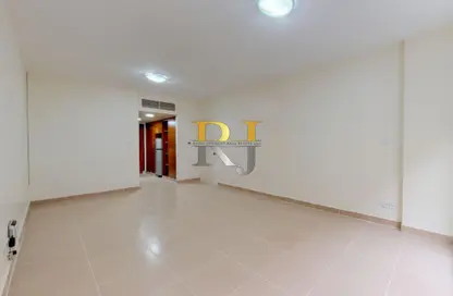Apartment - 1 Bathroom for rent in Golden Sands 6 - Mankhool - Bur Dubai - Dubai