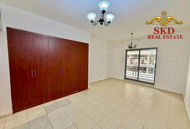 73122324 - Property Image 2