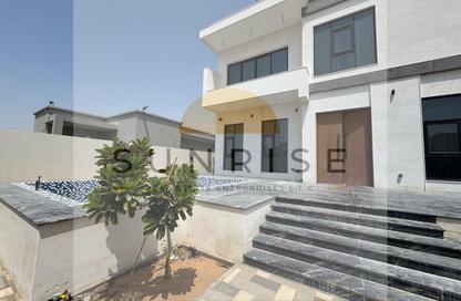 Villa - 5 - 6 for sale in Hoshi 1 - Hoshi - Al Badie - Sharjah