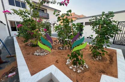 Villa - 3 Bedrooms - 3 Bathrooms for rent in Umm Suqeim 2 Villas - Umm Suqeim 2 - Umm Suqeim - Dubai