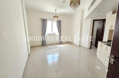 Apartment - Studio - 1 for rent in Muwailih Building - Muwaileh - Sharjah