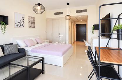 Apartment - Studio - 1 for rent in Carson A - Carson - Damac Hills - Dubai