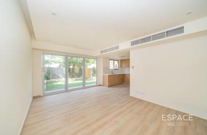 Villa - 3 Bedrooms - 3 Bathrooms for rent in Springs 12 - The Springs - Dubai