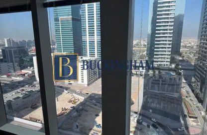 مكتب - استوديو - 1 حمام للايجار في القمة - الخليج التجاري - دبي