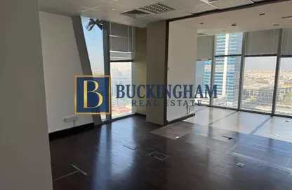 مكتب - استوديو - 1 حمام للايجار في القمة - الخليج التجاري - دبي
