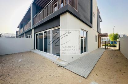 Townhouse - 4 - 4 for rent in Verona - Damac Hills 2 - Dubai